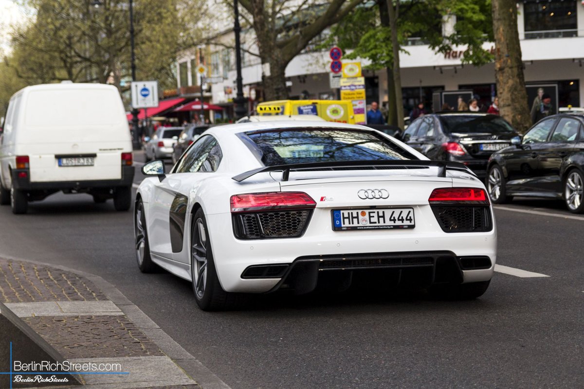 Audi R8 V10 Plus (2016) spotted in Berlin — BerlinRichStreets